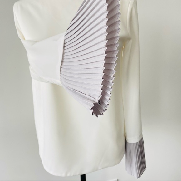 White Designer Top - Picture 9 of 12